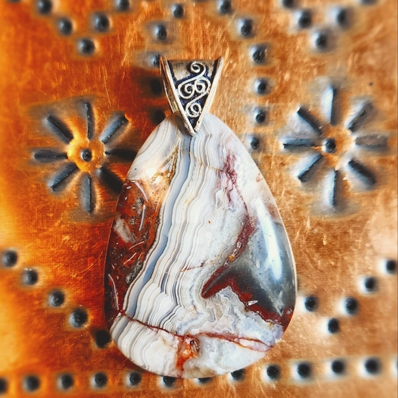 Awesome, Super-Chunky, Pear-Shaped, Genuine Crazy Lace Agate Cabochon Pendant. - Picture 4 of 6